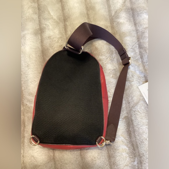 VALE SLINGPACK (COACH F76728)
ROUGE MULTI/IMITATION GOLD - Picture 5 of 10